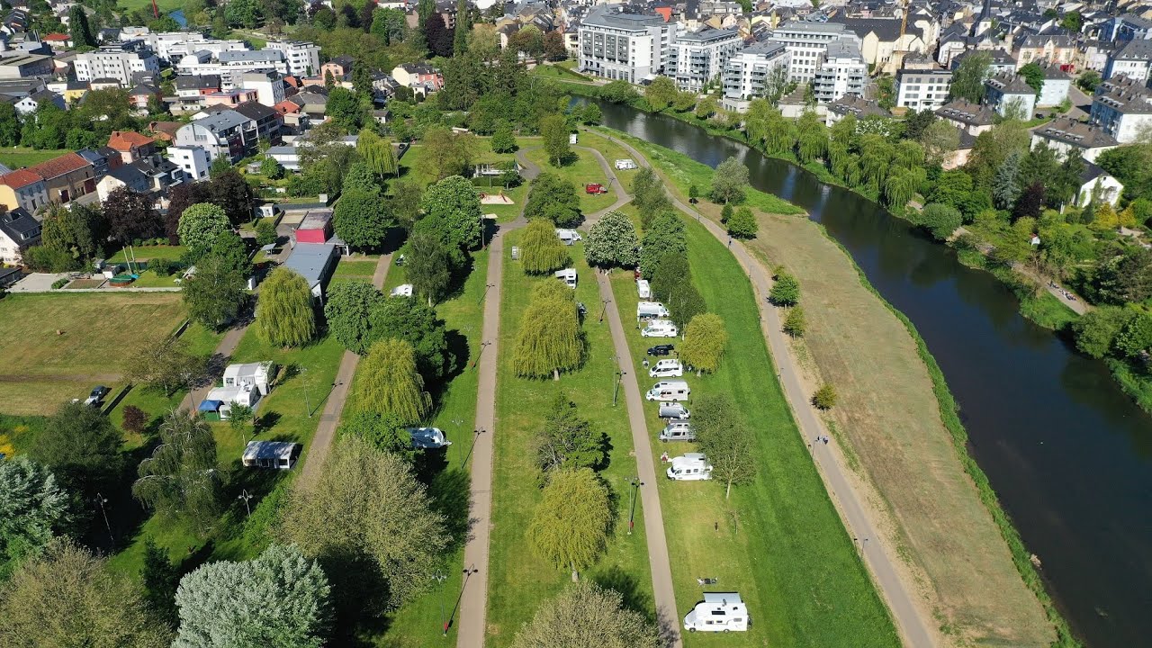 Camping de la Sure in Diekirch Luxemburg - Stadt der Esel
