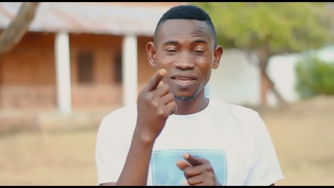 Atchopa Ahanle oficial video by  DO CAMILO MAKER (1080p) 869799927