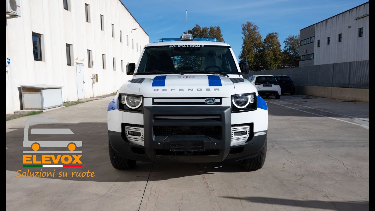 Allestimento Land Rover Defender - Sassari - Polizia Locale | Elevox Srl