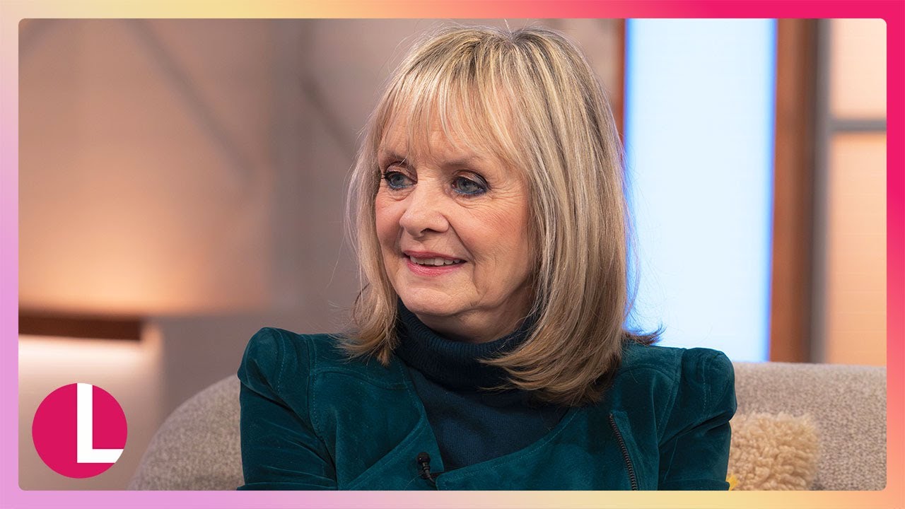 ‘Girls Like Me Didn’t Become Models’: Twiggy on Her Trailblazing Career | Lorraine