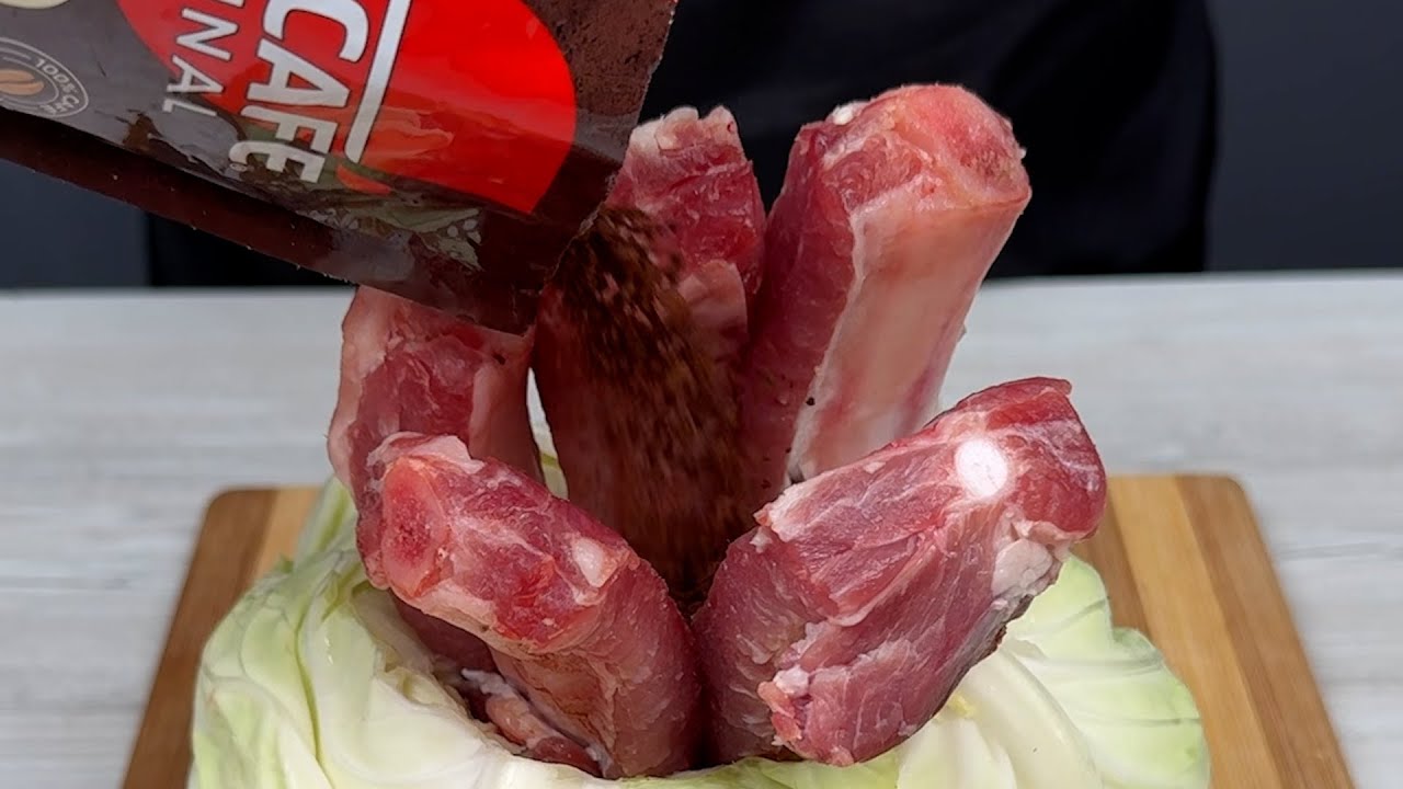 Com esse ingrediente as costelas de porco derretem na boca!