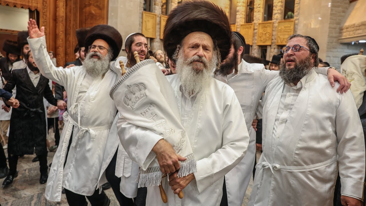 עת רצון בצפת! הקפות שניות עם הרב אפרים קעניג וחסידי ברסלב |Simchat Torah with Rabbi Ephraim Koenig