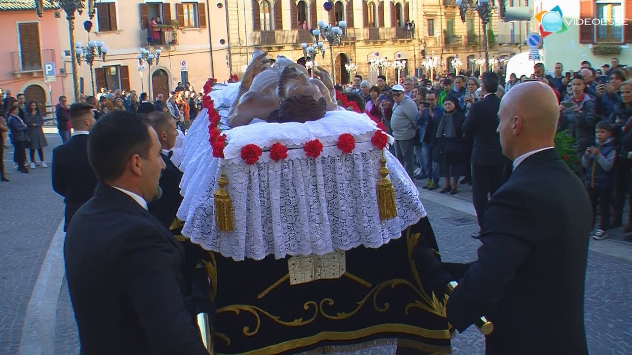 Sulmona: Venerdi Santo, processione del pomeriggio