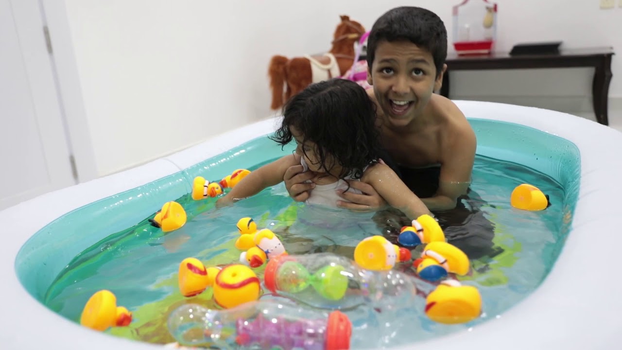 🔥🏊🏻‍♂️فاجأت أختي ليلى بالمسبح // ونبسطت 🔥😍🌹