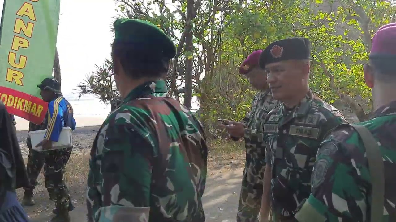 Acara Pembaretan Marinir angkatan 42/2 pantai Baruna Malang
