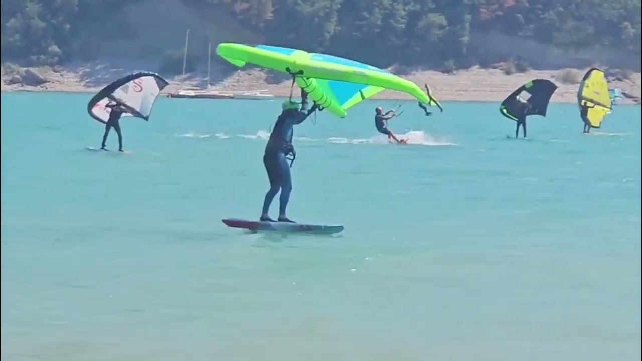 Wing foil au lac de Monteynard.