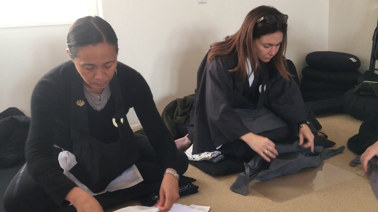 Oryoki: The Practice of Eating Mindfully