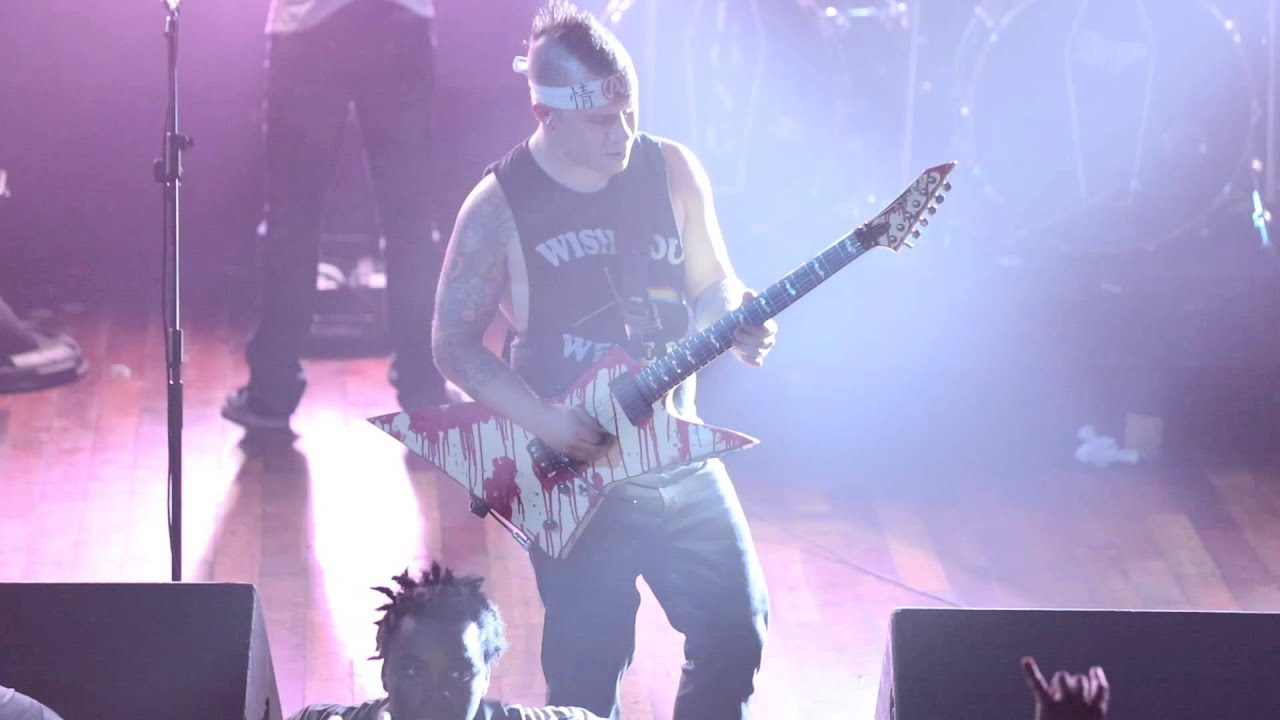 Atreyu - Do You Know Who You Are - 10/05/15 - Toronto Opera House (LIVE HD)