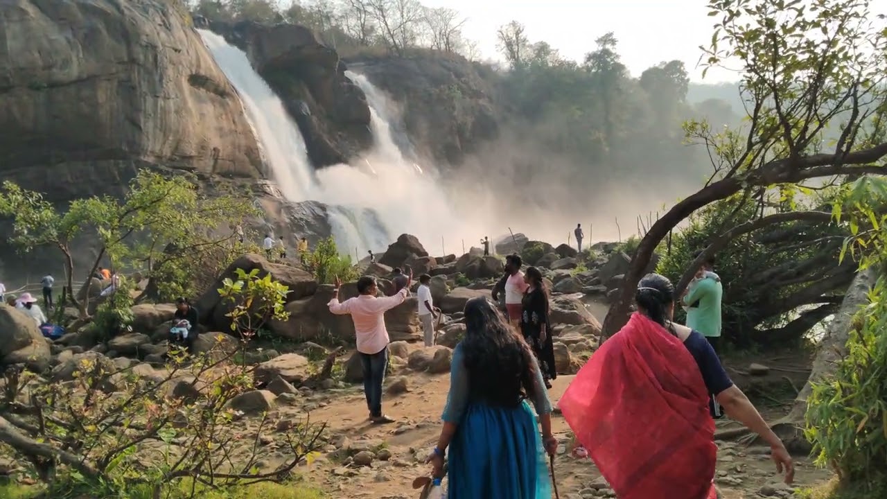 Atirpalli waterfall Kerala 