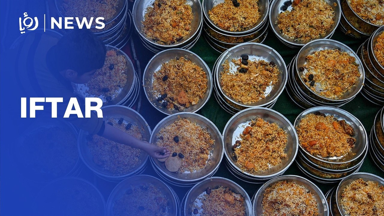 Pakistan provides free iftar meals for the poor