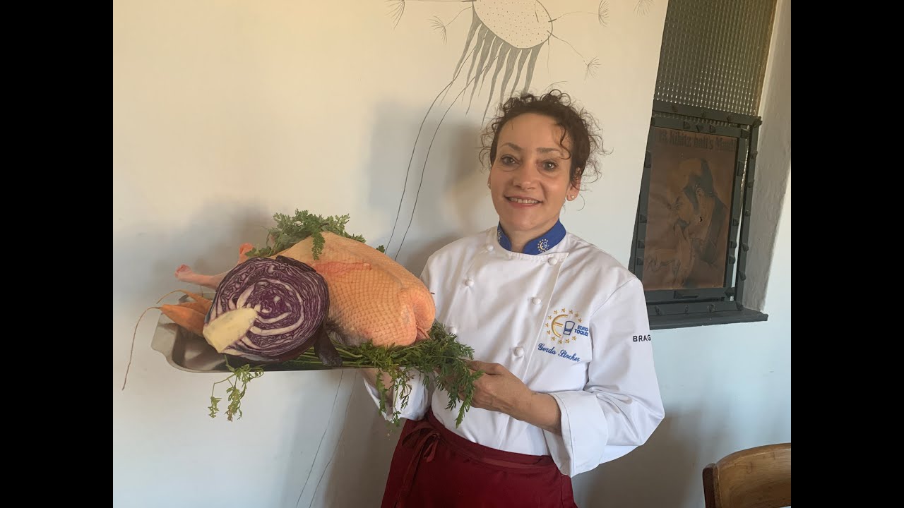 Gansl / Weidegansl/ Martinigansl.. mit Rotkraut und Erd&auml;pfel-Maronikn&ouml;del