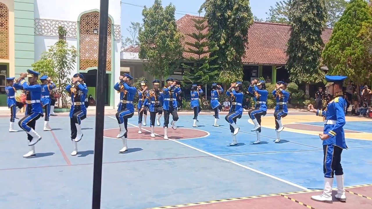 VARIASI FORMASI KEREN DARI PASKIBRA SMKN 1 TONJONG