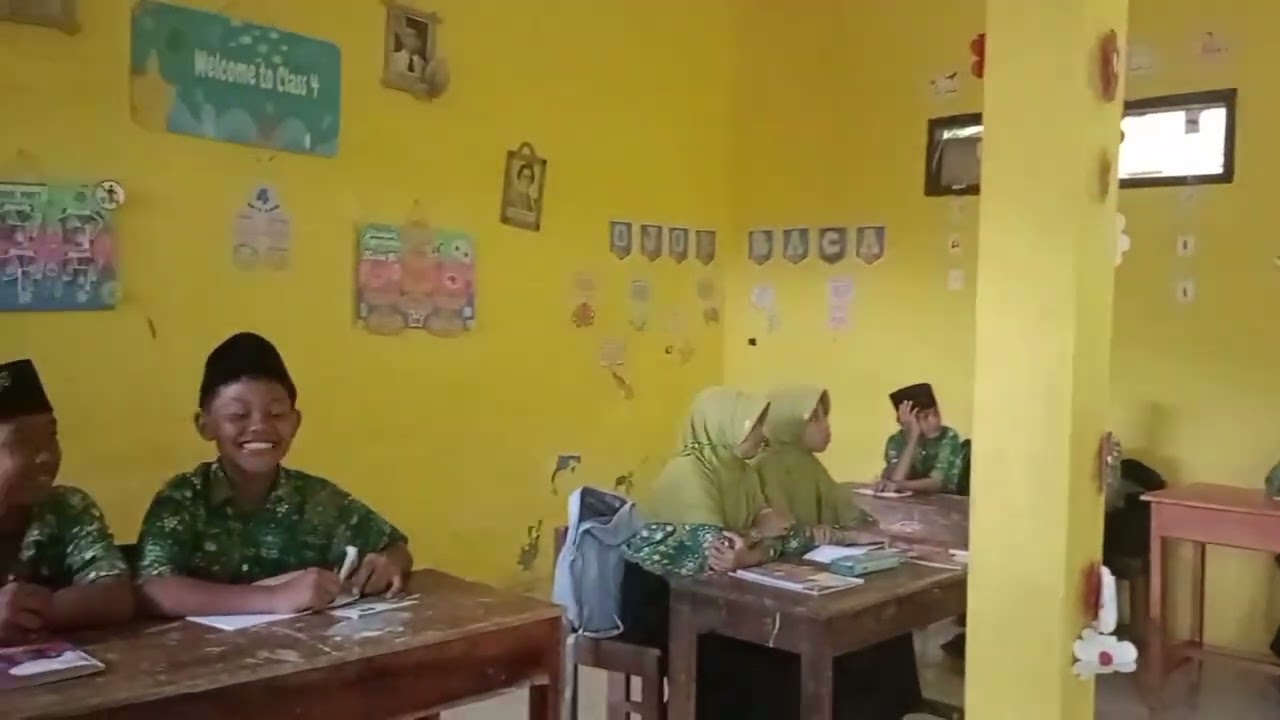 Pembelajaran Mengonstruksi Bangun Ruang Kubus dan Balok Kelas VI MI MA'ARIF KALIPUTIH