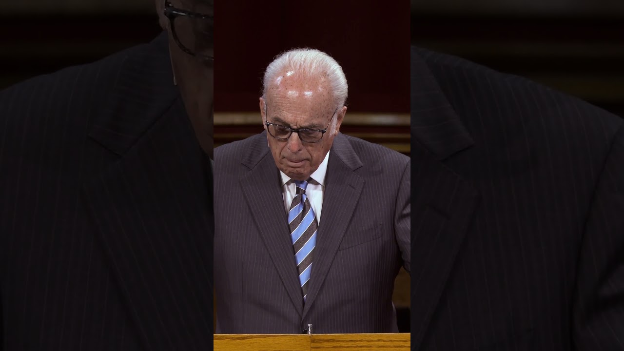 The More You Love God The More You Hate Things That Dishonor Him! - John MacArthur#love #God