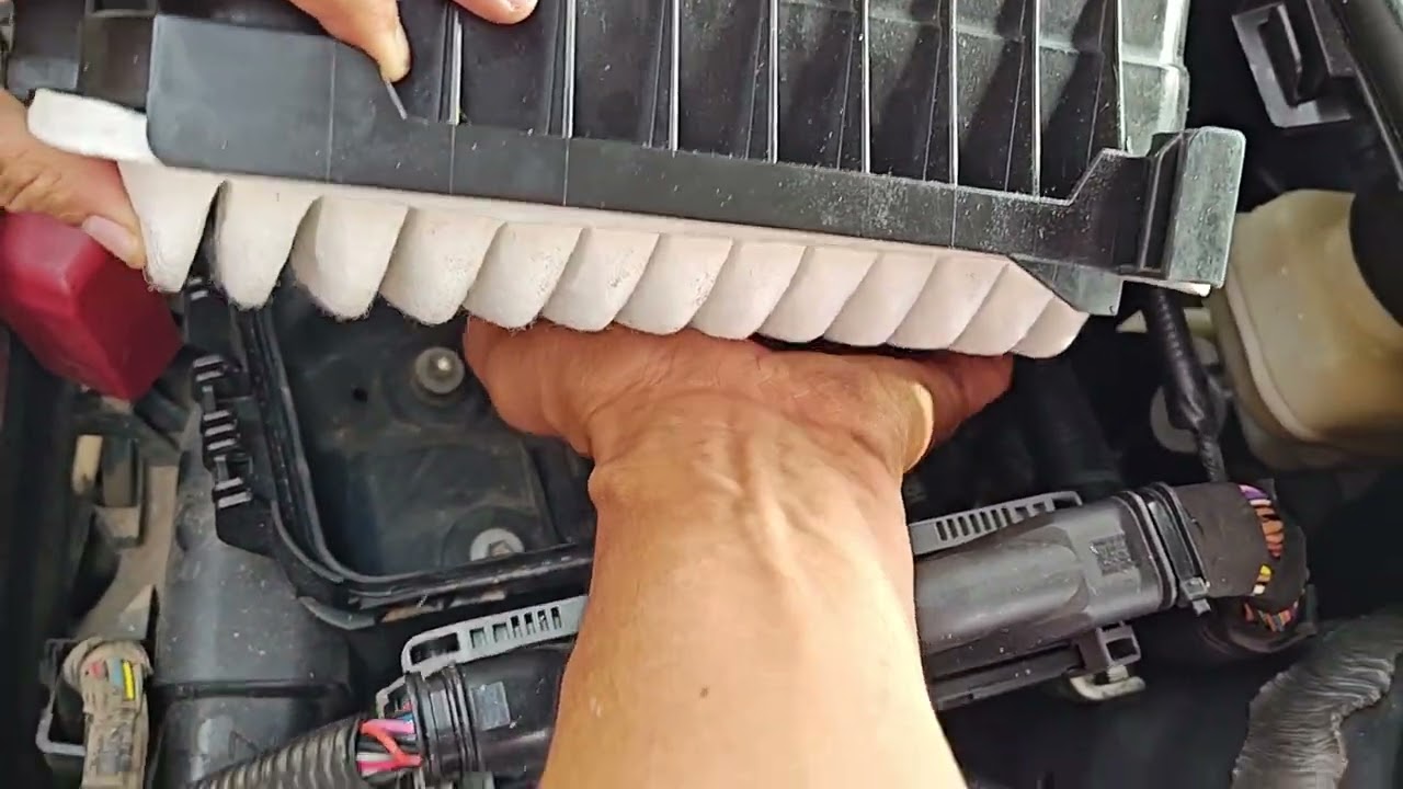 2010 Toyota Corolla engine air filter replacement 