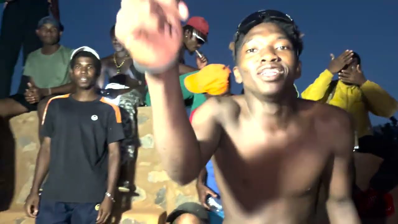 MANGANAY FT S&Eacute;L&Eacute;X,  LILSONE , BASTA & DJA - MA RAPPEUR YA MINGUI ( Clip Officiel )