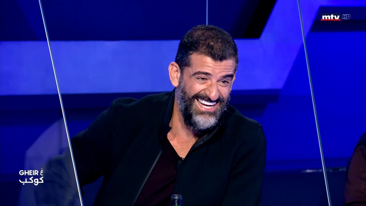 من ربطة شعره أجمل تيم حسن أو عباس جعفر؟...