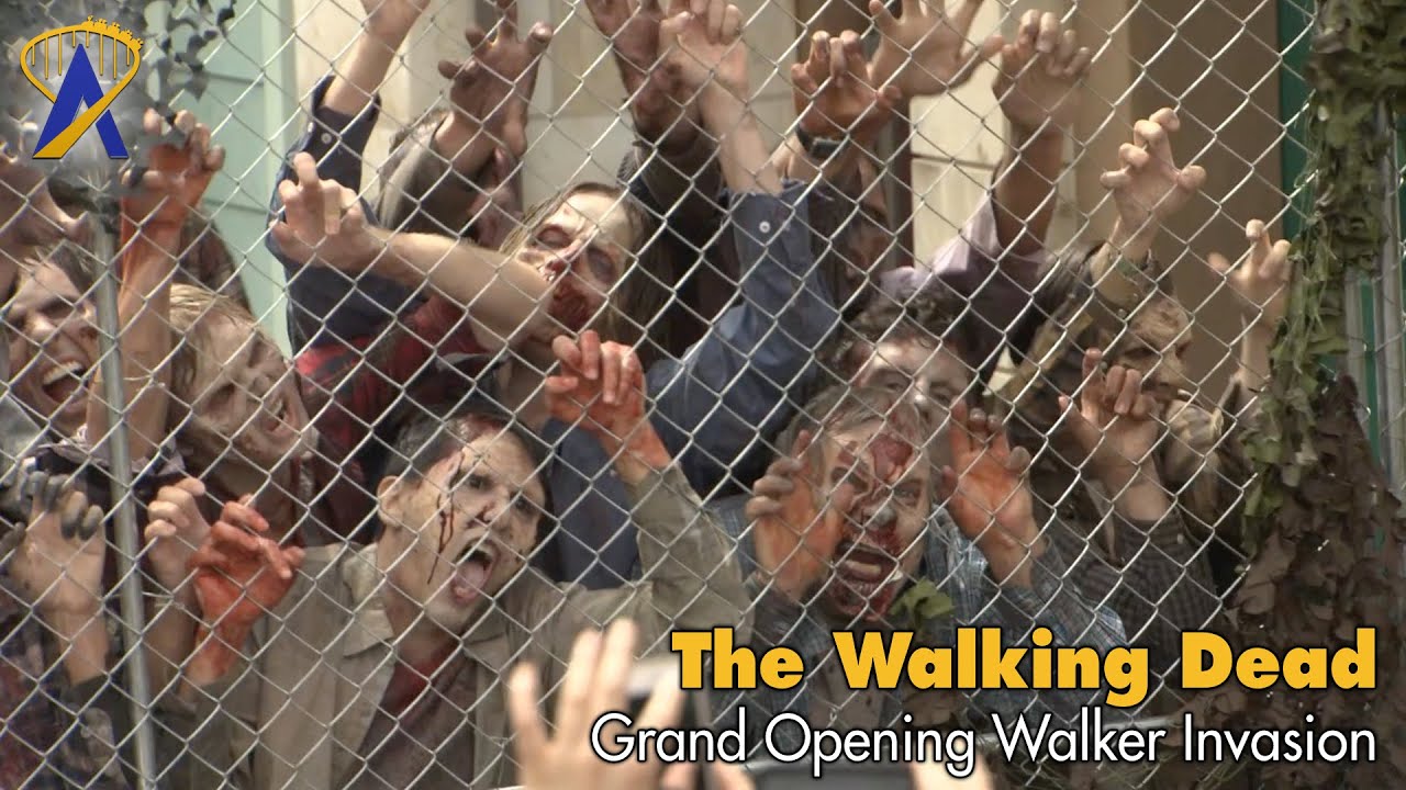 Walkers invade The Walking Dead Attraction Opening Moment