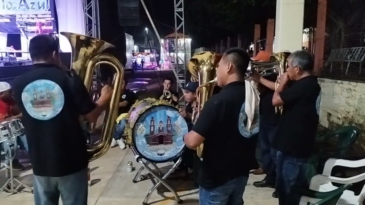 FIESTA PATRONAL EN COATZONCO HUAUTLA HGO. BANDAS HERMANAS; SANTA CRUZ Y LA VIRGEN DEL CARMEN.
