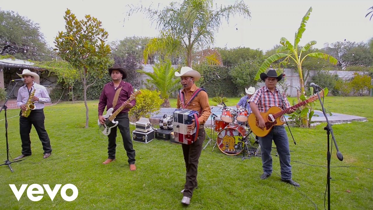El Fiero y Sus Coyotes Del Bajio - Quiero Probar Tus Besos