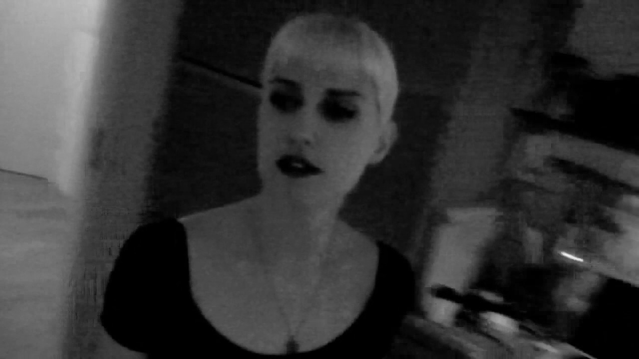 Molly Nilsson 