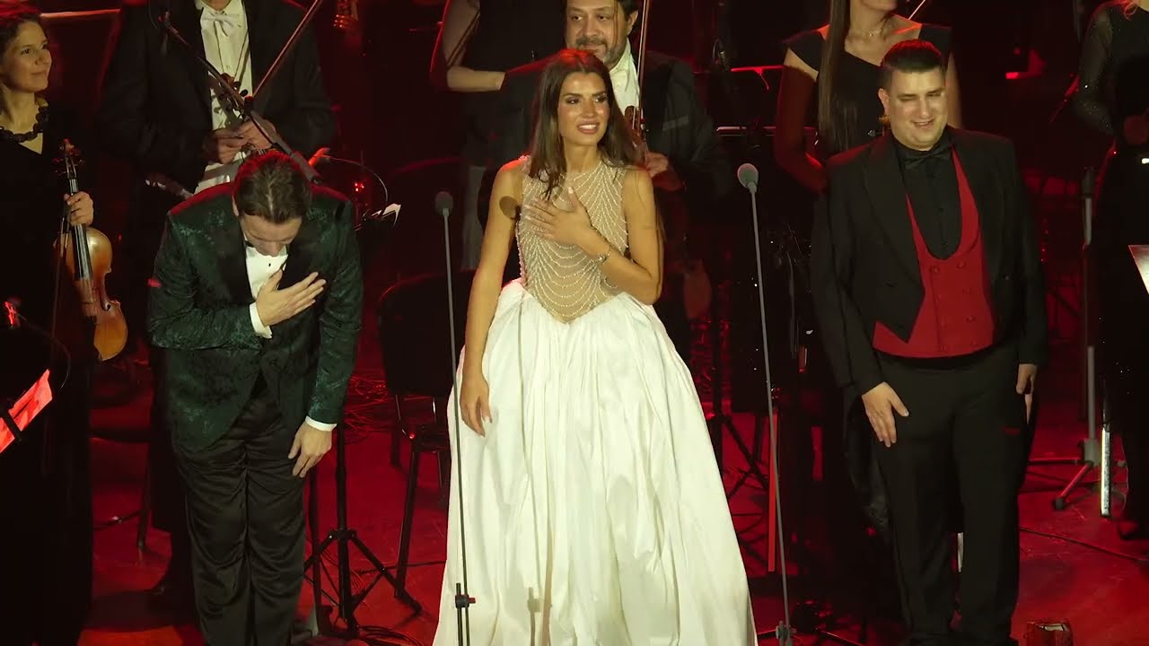 Tamara Radjenović – Feliz Navidad | Christmas Special