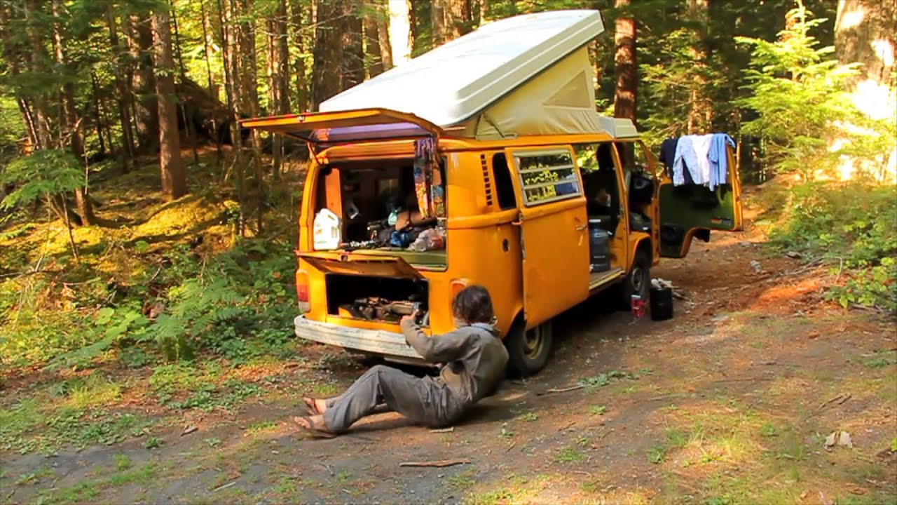 Idle Theory Bus: Life On The Road