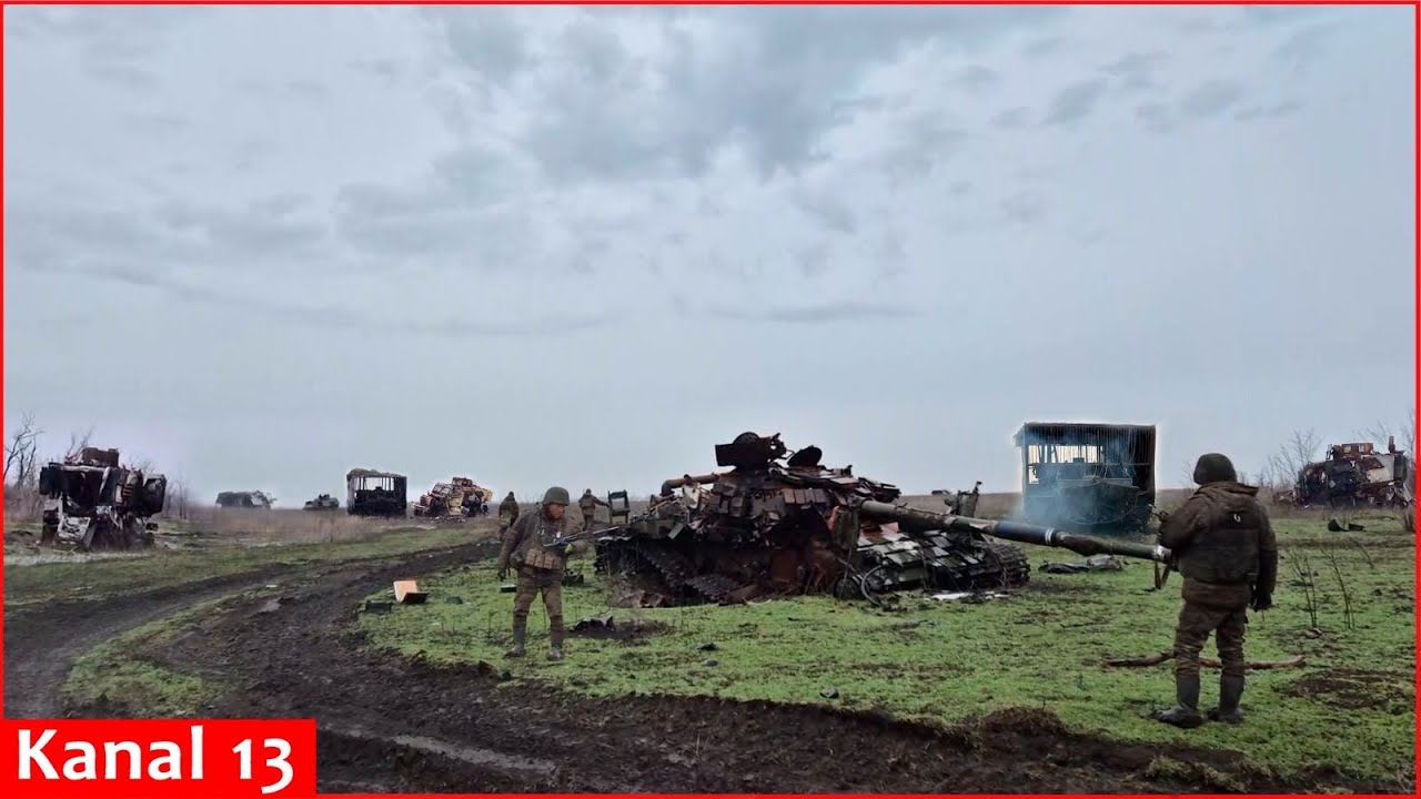 Польские добровольцы, сражающиеся в составе вторгшейся российской армии, демонстрируют технику НА...