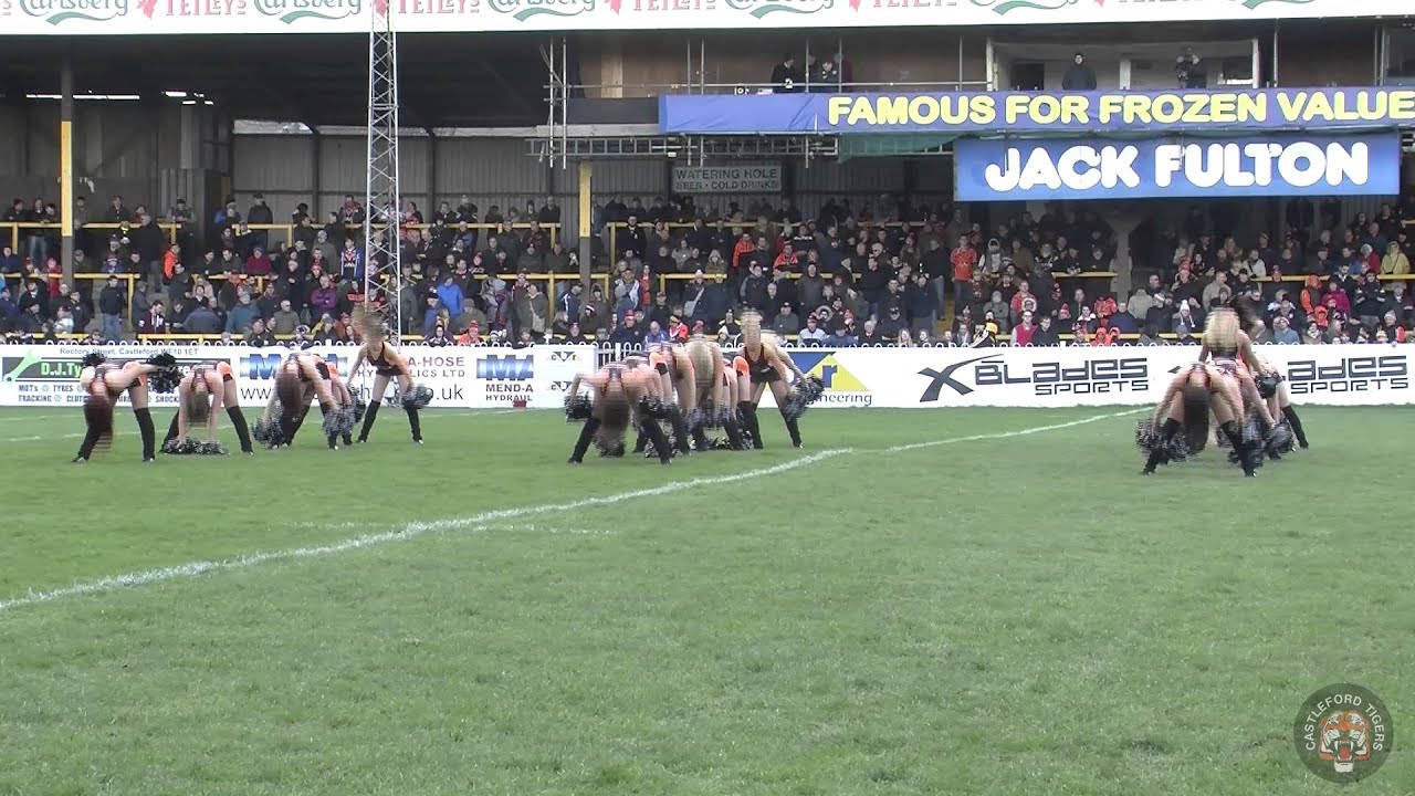 Castleford Claws/Paws ©