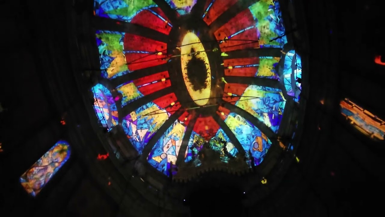 Световое шоу в церкви в Порто. Lichtshow. Portugal #lichtshow #video #portugal #световоешоу