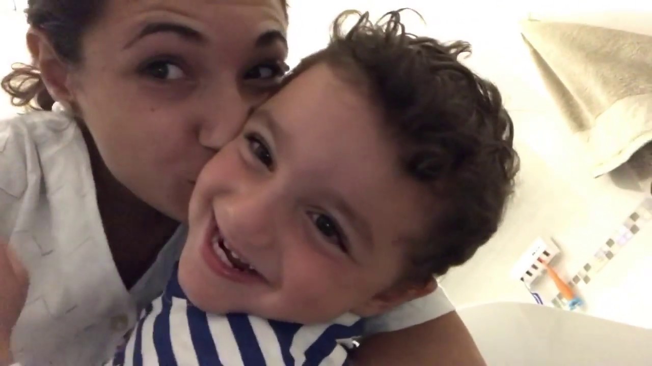 VLOG VITA DA MAMMA : Sempre di corsa | Prodotti per Capelli| Cosa preparo per cena