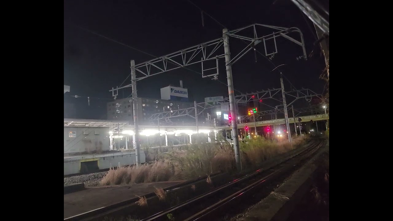 上り寝台特急サンライズ瀬戸号サンライズ出雲号東京行きですがリニューアル前です。