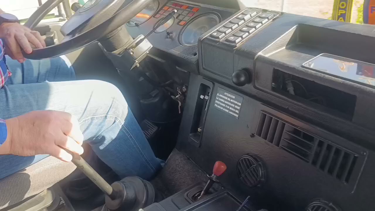 X Concentracion Vehiculos Clasicos en La Campana, Sevilla. Marzo 2026. Llegada en Pegaso Tecno 1234T