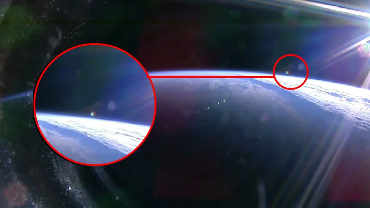Ufo ISS NASA/ESA bright ufo sighting NASA cuts  Live stream Space Station