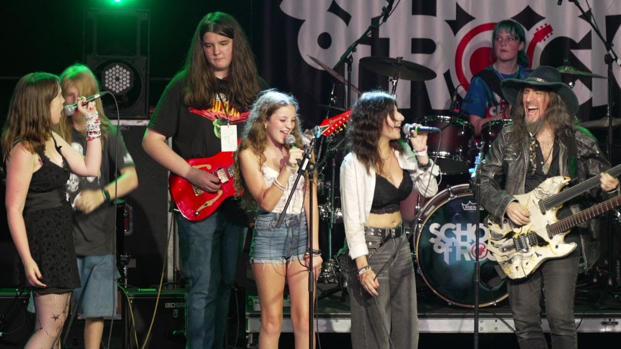 LED ZEPPELIN - Rock And Roll - BUMBLEFOOT WITH SCHOOL OF ROCK #schoolofrock
