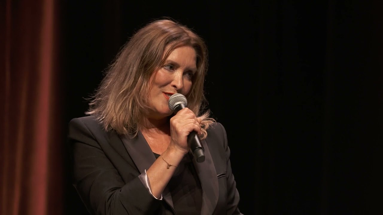 Sophie DAVANT nous propose un Jean Castex, un objet qu'on ne veut plus