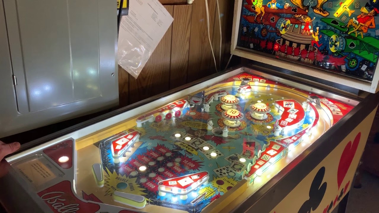 Hi Deal Pinball by Bally built in 1975...time to enjoy a game.