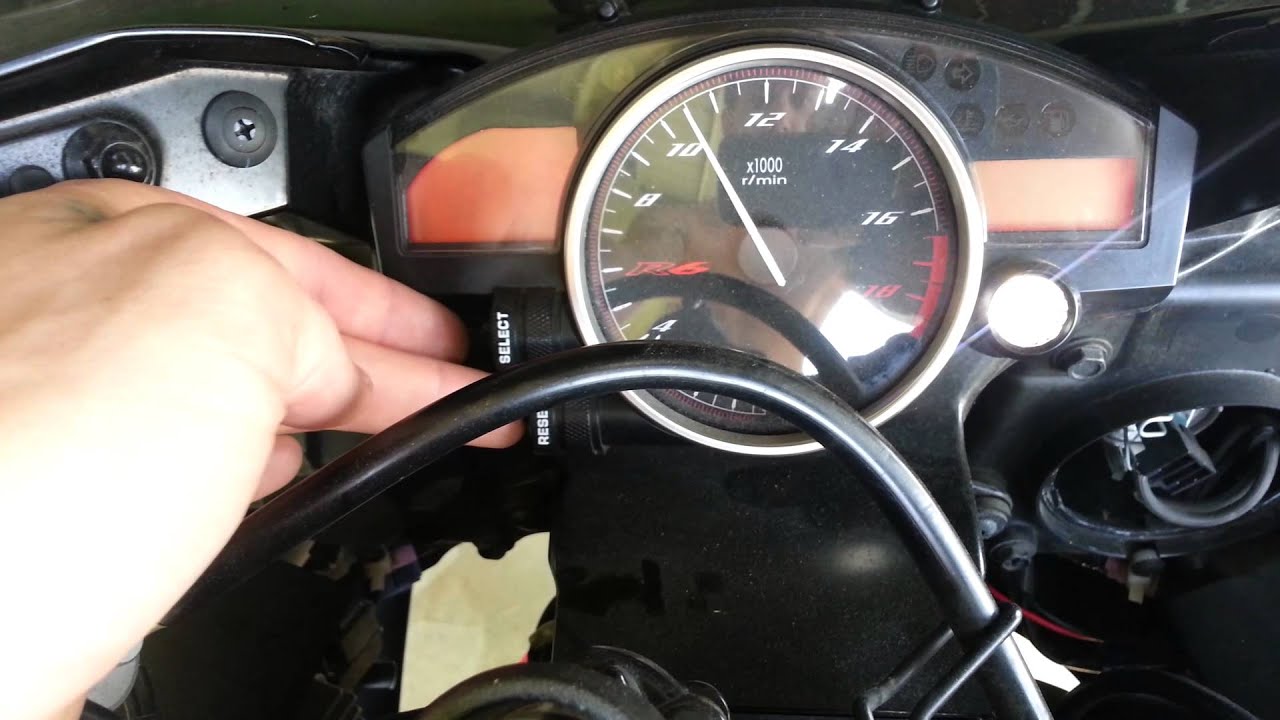 How to: Yamaha R6 shift light