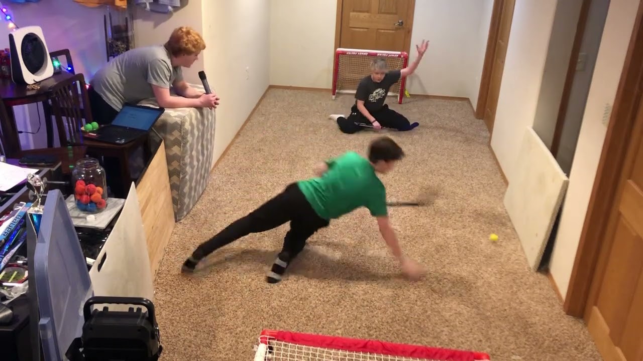 NCAA knee hockey league 2nd period penn state vs North Dakota 