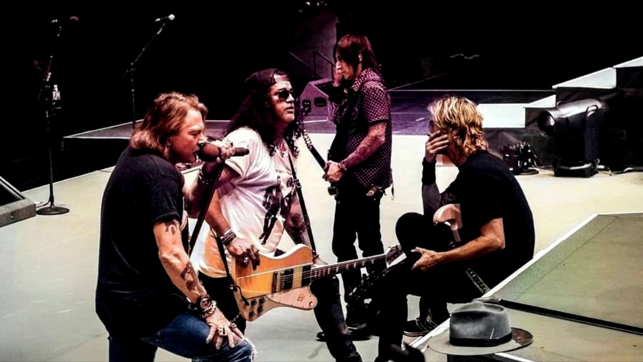 Slash N' Axl Rose - NOT IN THIS LIFETIME 02