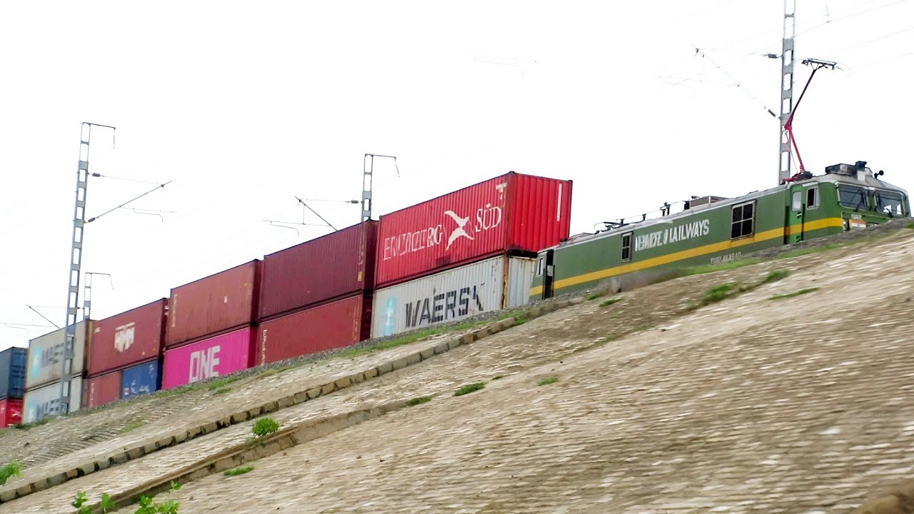 Slow & Heavy! Massive Trains 🔥Twin PATRATU WAG9 & Barauni WAG9HC etc | Double Stack Container + BCNA
