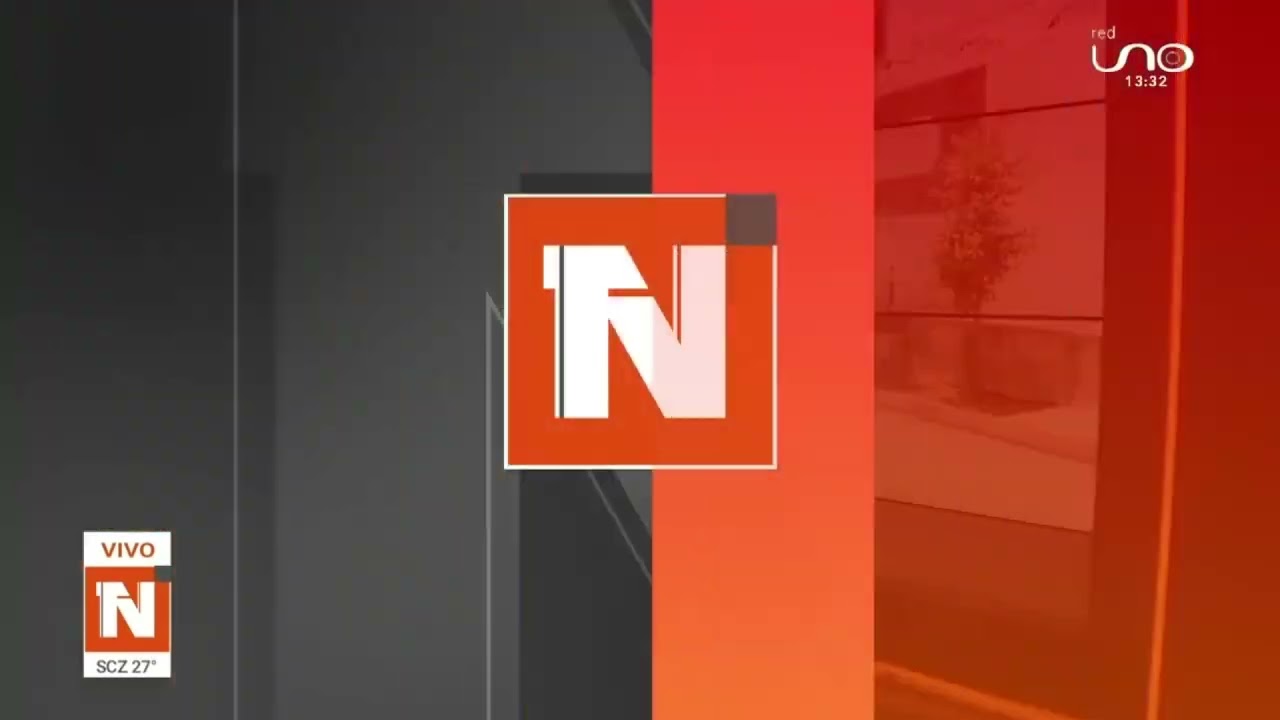 CBBA: ROBAN POSTES Y LETREROS DE SEÑALIZACIÓN