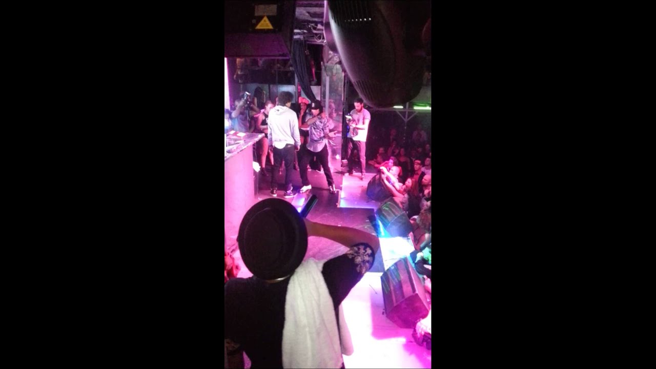 Les Twins in Rome
