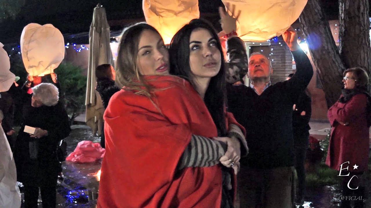 Sarah e Veronica - People Help The People
