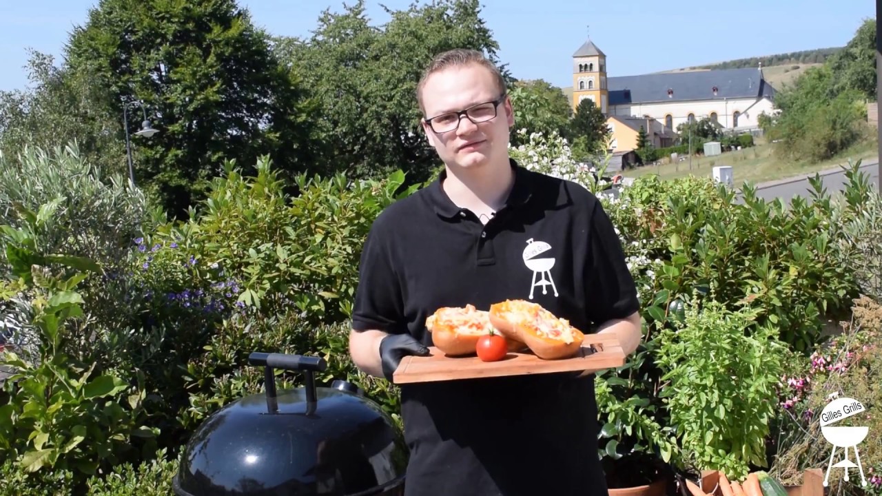 Butternutkürbis gefüllt und überbacken vom Kugelgrill (indirekt)