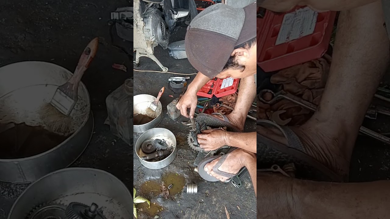 Proses melepas bearing tanam gigi gardan Mio M3 
