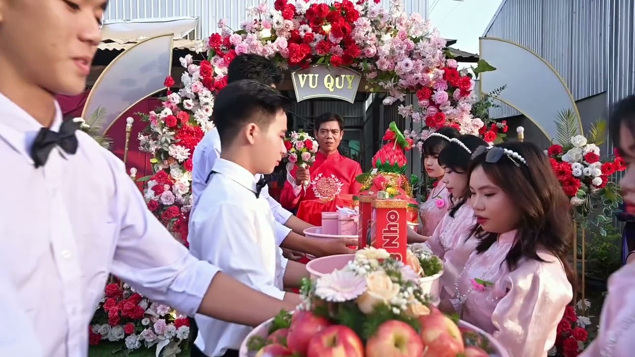 THỊ BÍCH & PHƯỚC NGUYÊN