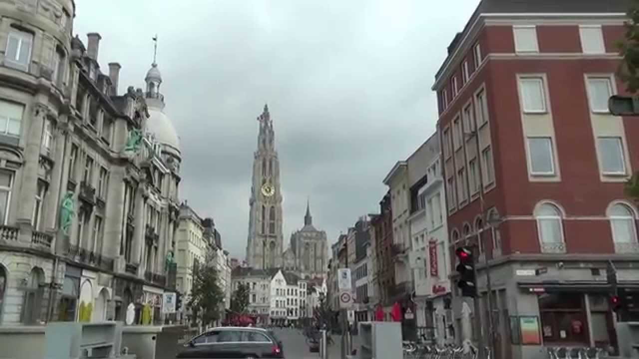 Das Traumschiff MS Deutschland Ausflug Antwerpen Dom Glockenspiel Hafen