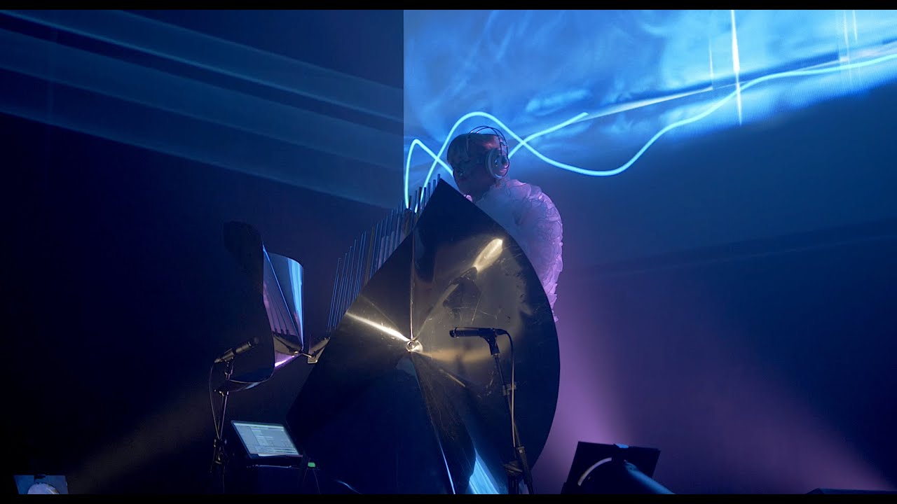 Bohemian Cristal Instrument / live with generative lasers