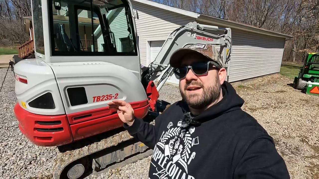 Мини-экскаватор — как запустить и эксплуатировать. Takeuchi TB235-2 4K